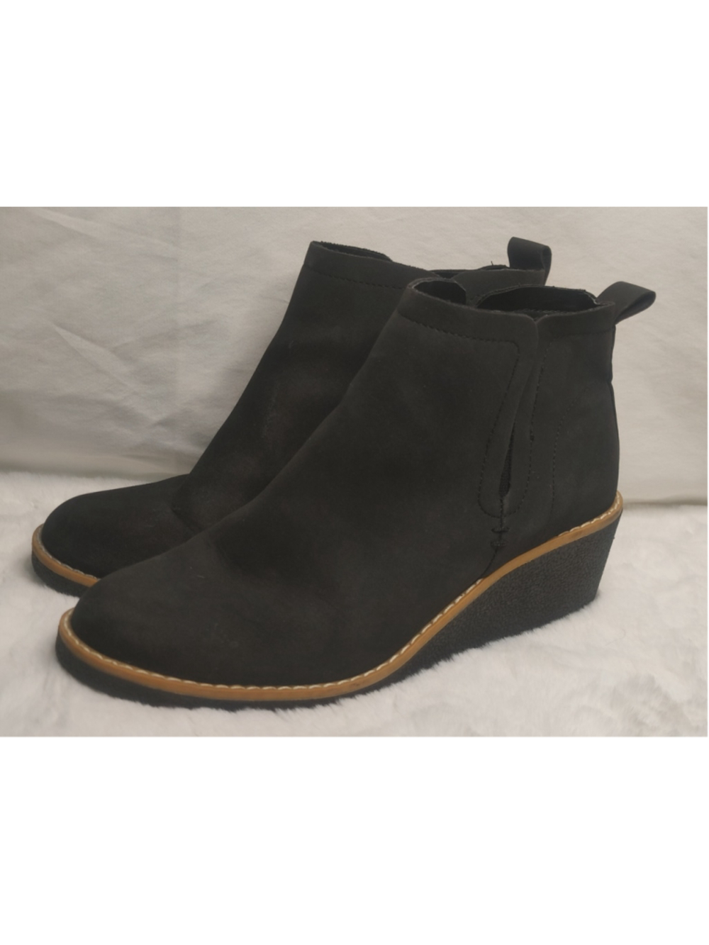 Women's St John's Bay Burkley Black Wedge Ankle Booties Size 7.5